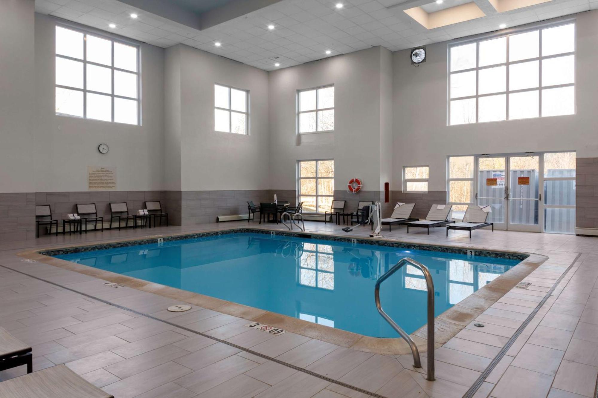 Hampton Inn By Hilton Concord/Bow Dış mekan fotoğraf